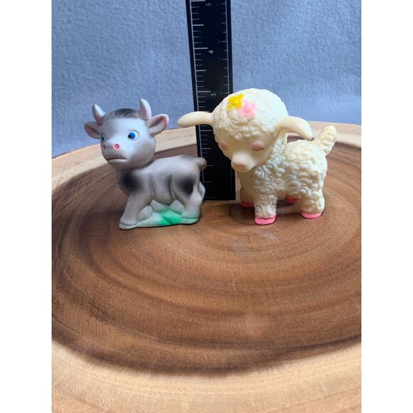 Vintage R Dakin & Co Lamb & Calf Figurines - Adorable Farm Animal Decor - Picture 8 of 10